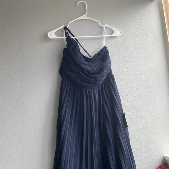 Lulus Women’s Pleated Asymmetrical Dress - Picture 8 of 8